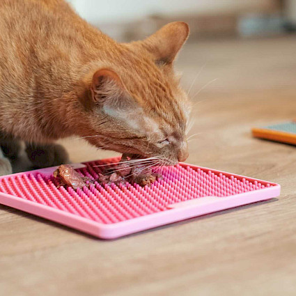 LickiMat® Classic Soother™ Cat - 